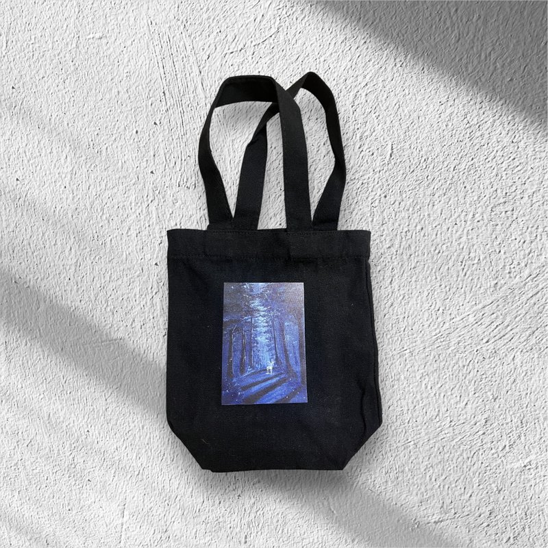 Oil Painting Forest Elf in Dark Night Drink Bag (enlarged version) - Beverage Holders & Bags - Other Materials Multicolor