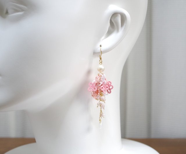 タティングの小花と雫玉のピアス・桜 - Shop atelier kuchinasisou