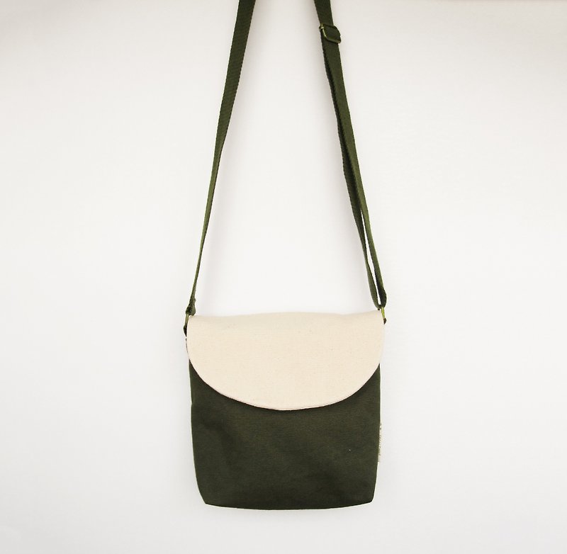 Christmas Gummy Crossbody Bag - กระเป๋าแมสเซนเจอร์ - ผ้าฝ้าย/ผ้าลินิน สีเขียว