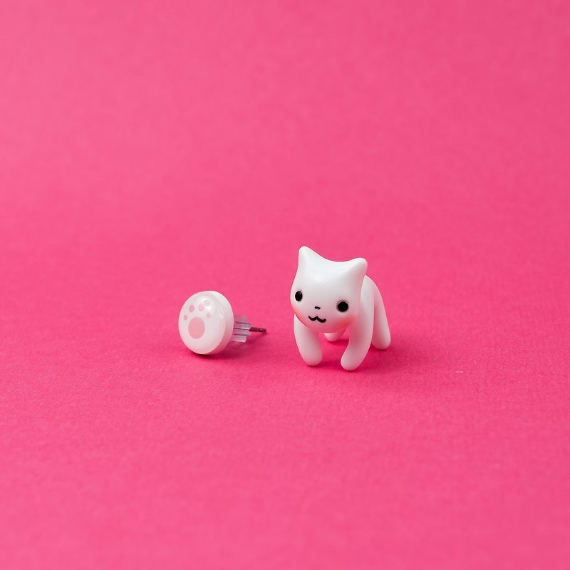 Cute Cat Earrings - Polymer Clay Jewelry, Cute Gift for Cat Lover, Kawaii kitty - 耳環/耳夾 - 黏土 