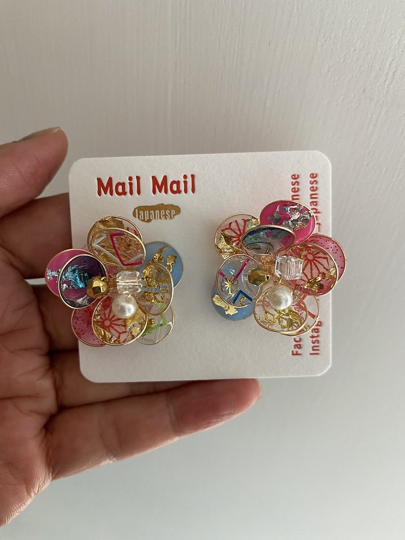 And flower Bronze wire flower earrings, Clip-On - Earrings & Clip-ons - Resin Multicolor