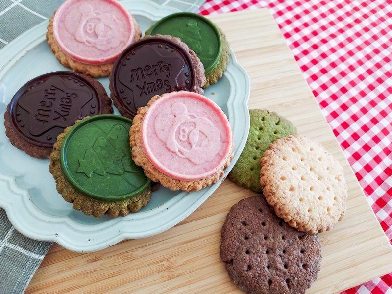 Vegan Gluten Free Christmas Chocolate Cookies - คุกกี้ - อาหารสด สีแดง