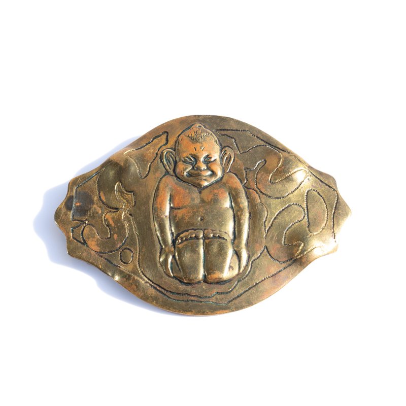 Vintage Billiken brass brooch - 耳環/耳夾/耳骨夾 - 其他材質 咖啡色