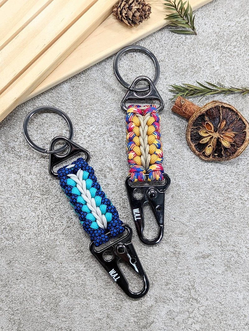 WAL- winter colors hand-woven key ring buckle - Keychains - Nylon 