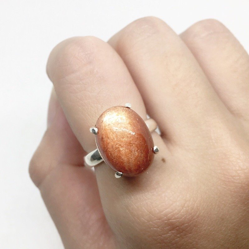 太陽石日光石925純銀古典爪鑲戒指 尼泊爾手工鑲嵌製作 - 戒指 - 寶石 橘色