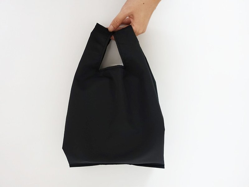 Eco-friendly small shopping bag, beverage and food bag, mist black plain noodle - กระเป๋าถือ - วัสดุกันนำ้ สีดำ