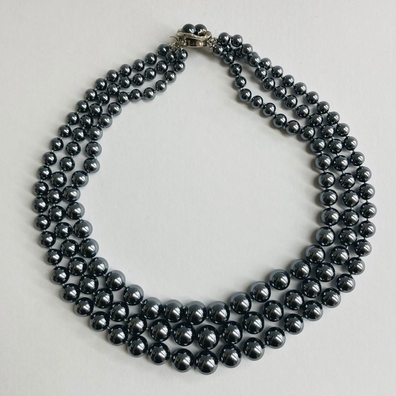 Glass pearl 3-row gradient all-knot necklace/6x12mm approx. 44/47/50cm/Made in Japan - Necklaces - Glass Black