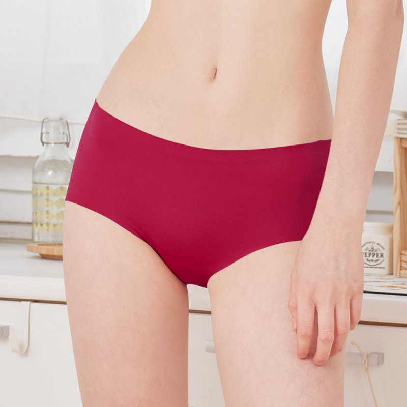 伊柔EVEROY 無痕提臀包覆零著感 M-2XL/Q內褲 2226-97 酒紅 - 女內衣褲 - 尼龍 