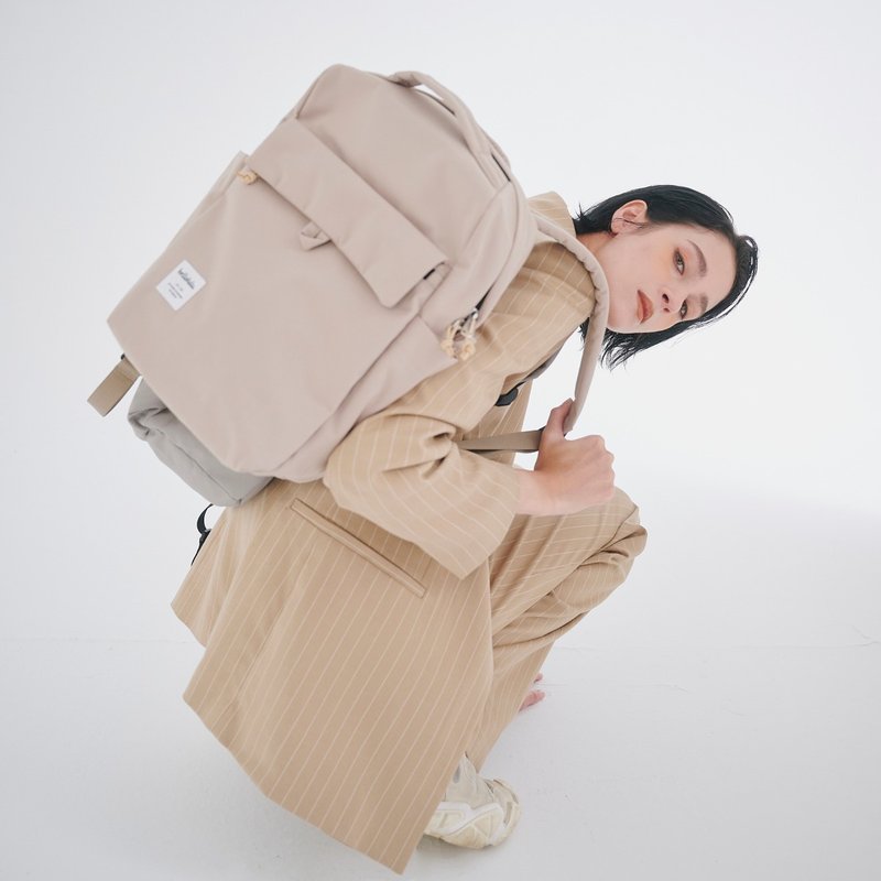 CARTER系列 | 方型13-15吋筆電後背包L號 CARTER ECO(霧卡其) - 後背包/背包/書包 - 環保材質 卡其色