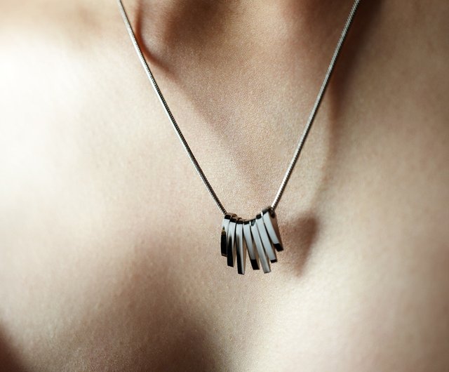 ギフト】ゴールド タッセル ネックレス ゴールド シンプル