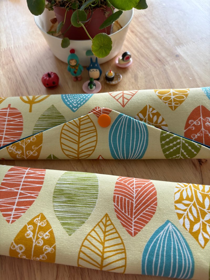 文青風環保純棉筷袋 楓藏回憶  原麻  淡淡黃 貓咪精靈 喜悅 厚實 - 居家收納/收納盒/儲物盒 - 棉．麻 黃色