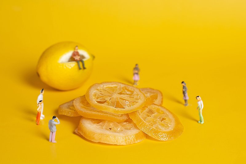Dried lemon, this is a small yellow slice of yellow lemon slices - Dried Fruits - Fresh Ingredients 