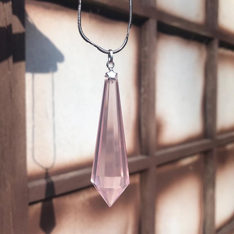 【Lost and find】Natural stone high-quality soft pink crystal 925 star necklace 1T01 - สร้อยคอ - เครื่องเพชรพลอย สึชมพู