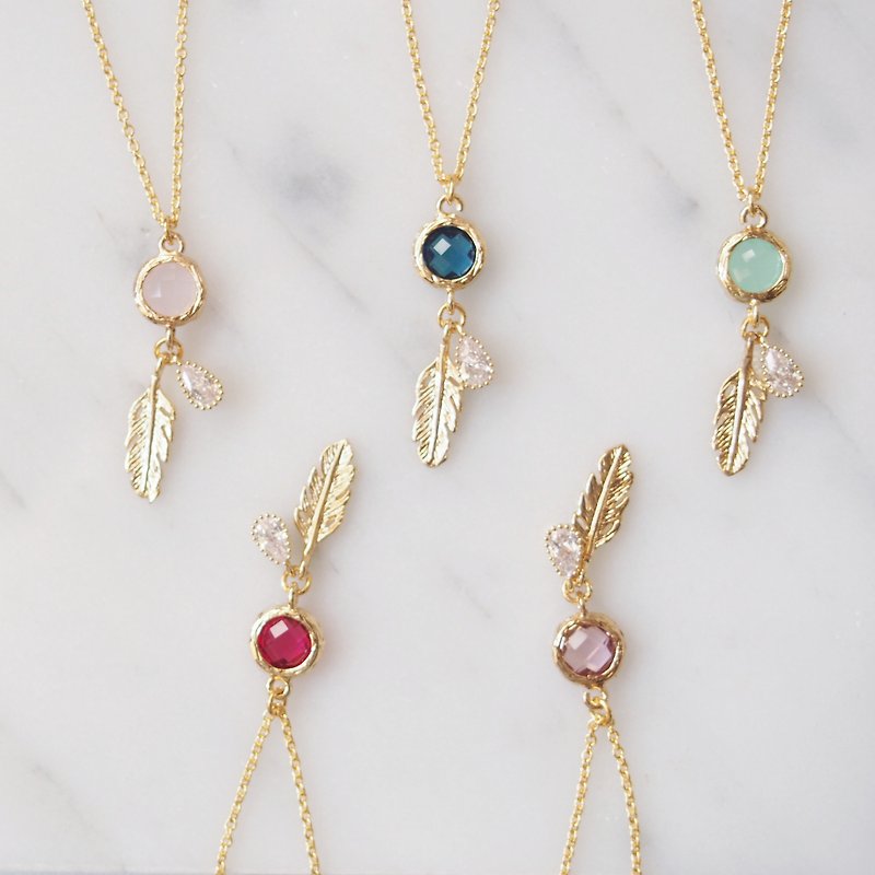 Greek Goddess Gold-plated Feather Bound Glass Imitation Gemstone Necklace 【Christmas Gift Box】 - สร้อยคอ - โลหะ หลากหลายสี
