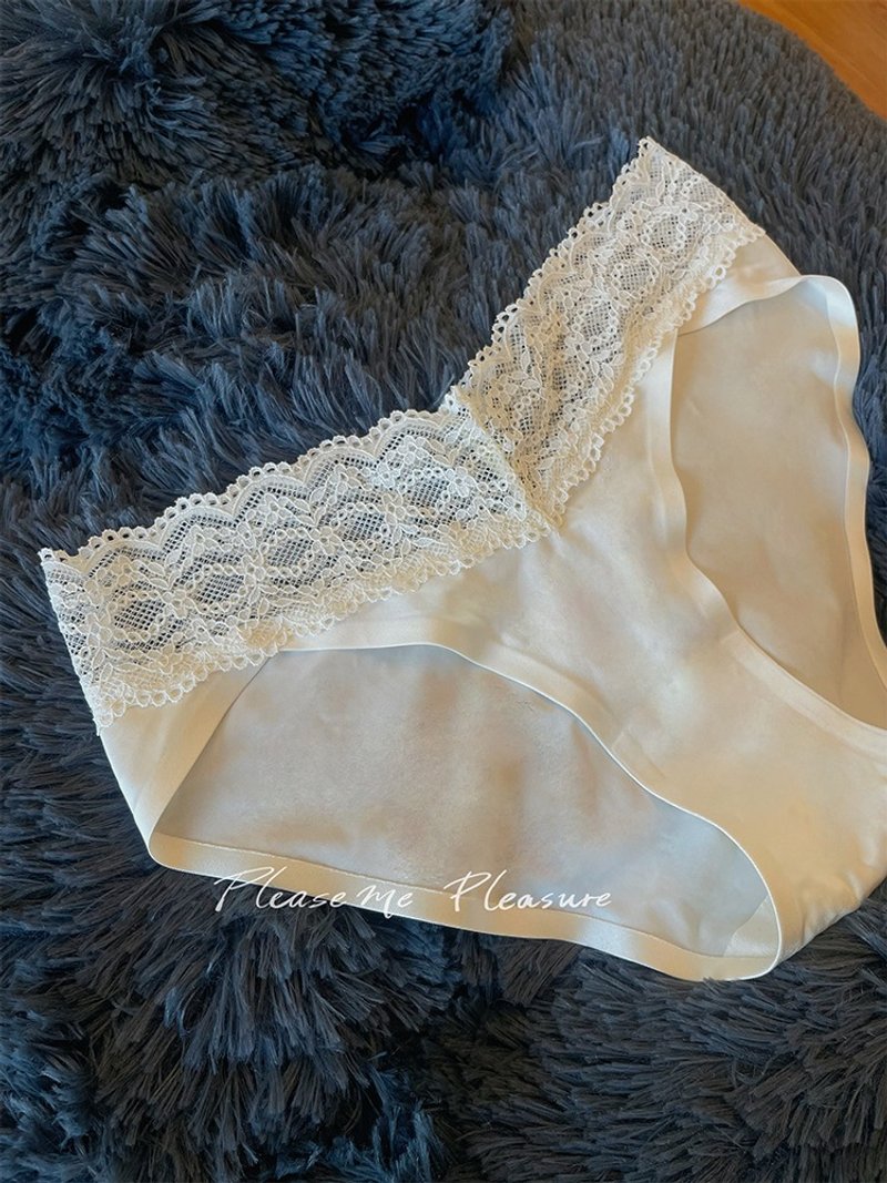 7A antibacterial lace seamless ice silk satin briefs hip low waist breathable - ชุดชั้นในผู้หญิง - เส้นใยสังเคราะห์ ขาว