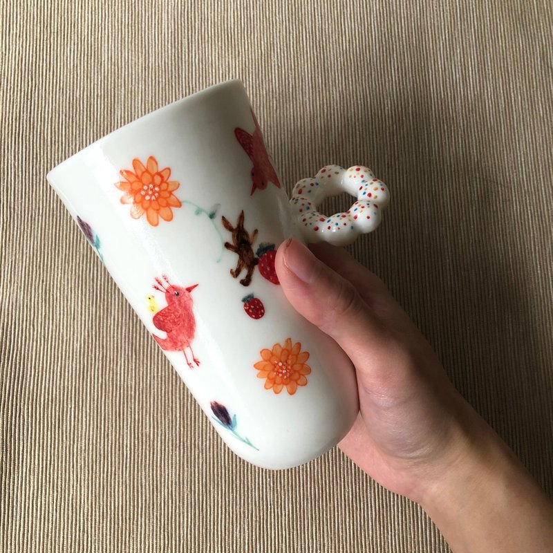 Hand-painted white porcelain cup - bird life - แก้ว - เครื่องลายคราม ขาว