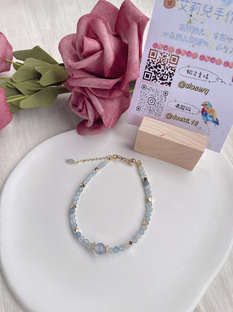 Ellie's handmade//Crystal cut aquamarine 14k gold-plated anti-allergic adjustable bracelet - Bracelets - Other Metals Blue
