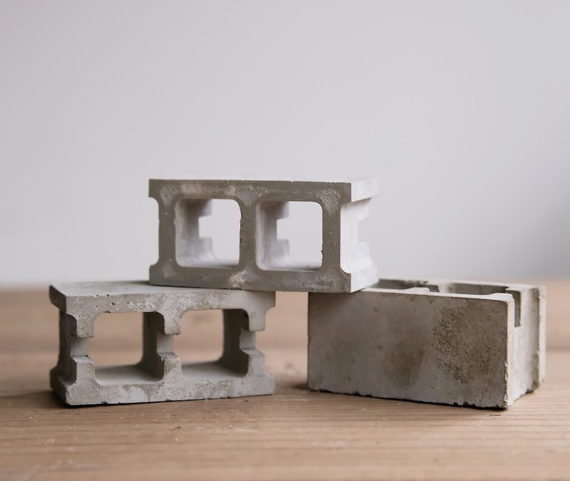 水泥空心磚-桌上擺飾 文具雜貨 - 裝飾/擺設  - 水泥 灰色