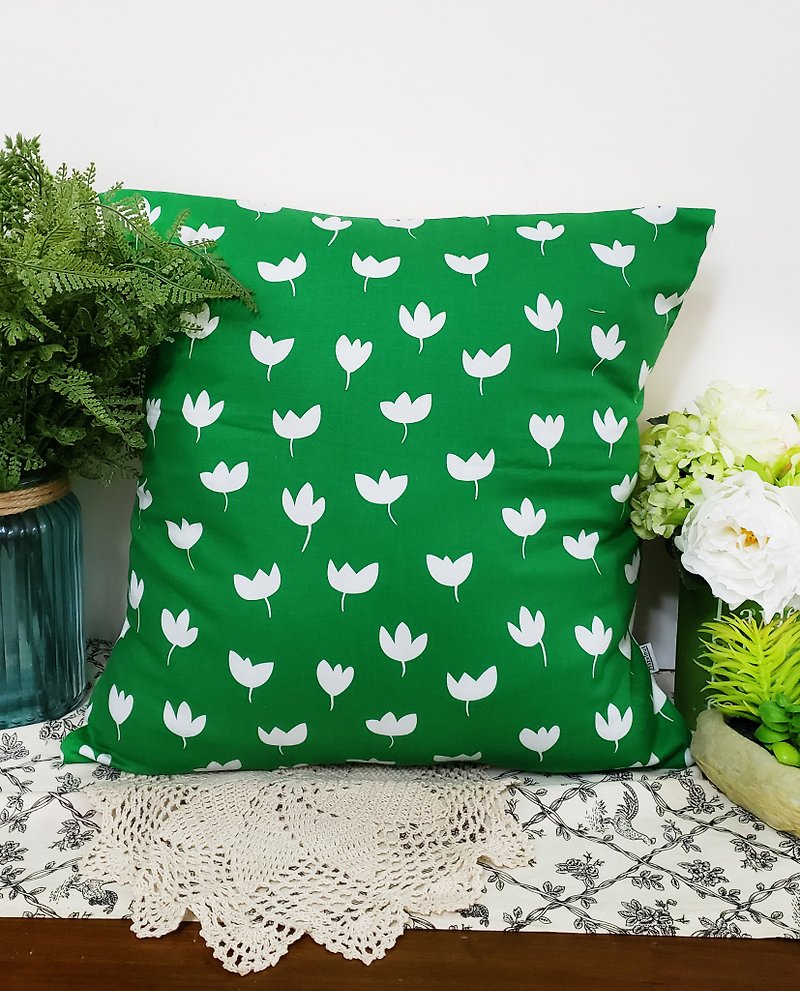 Nordic cute pastoral style green white flower pattern pillow pillow cushion cushion pillowcase - Pillows & Cushions - Cotton & Hemp Green