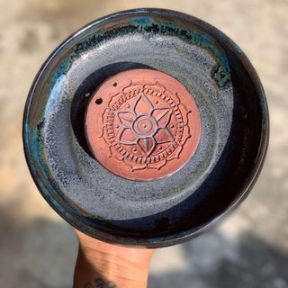 瞑想陶器 手描きのチャクラ