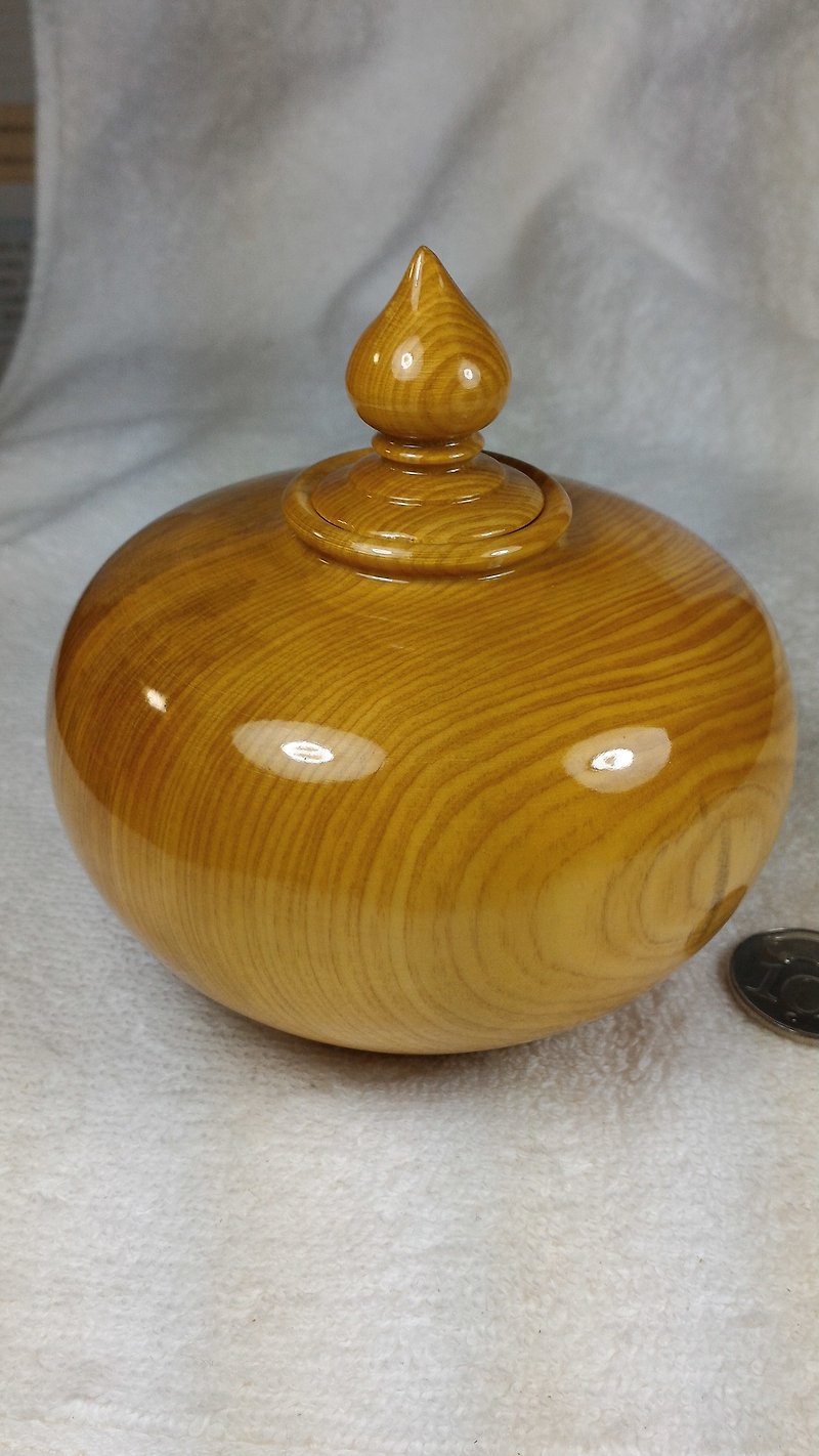 Taiwan yellow cypress smelling bottle, cypress Poly Bottle (small) - Items for Display - Wood 