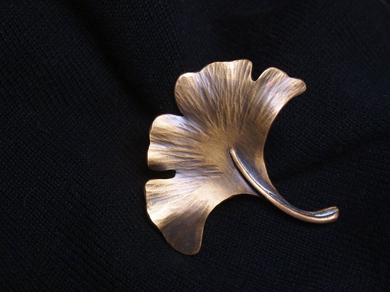 Landscape of the Body Series #c35 ginkgo brooch - Brooches - Silver Gold