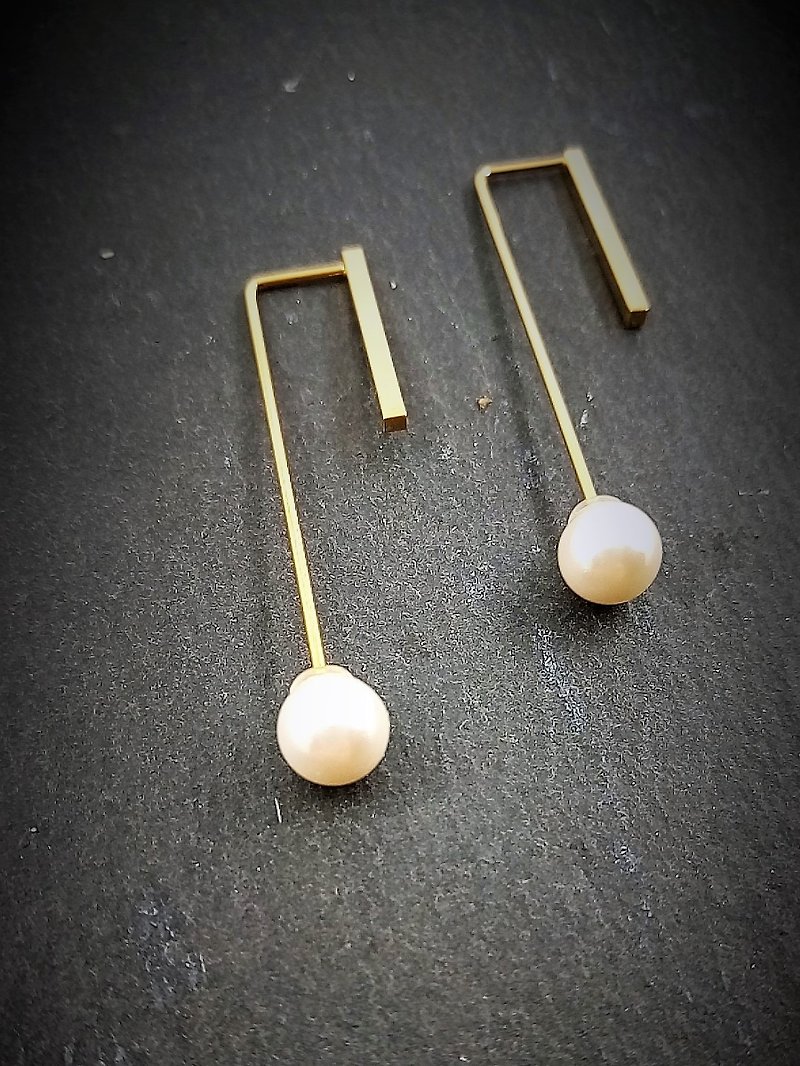 freeshipping Square hook shellfish pearl earrings - Earrings & Clip-ons - Other Metals Gold