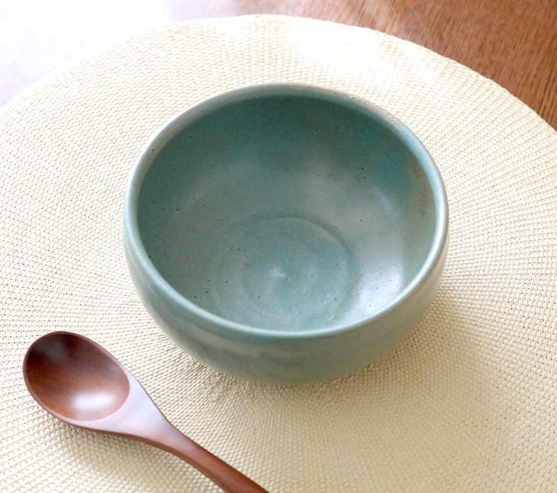 Green matte glaze Stew bowl / Noodles and rice bowls - ถ้วยชาม - ดินเผา สีเขียว