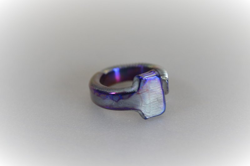 titanium ring・ボルトだったチタンリング・青・８号 - 戒指 - 其他金屬 藍色