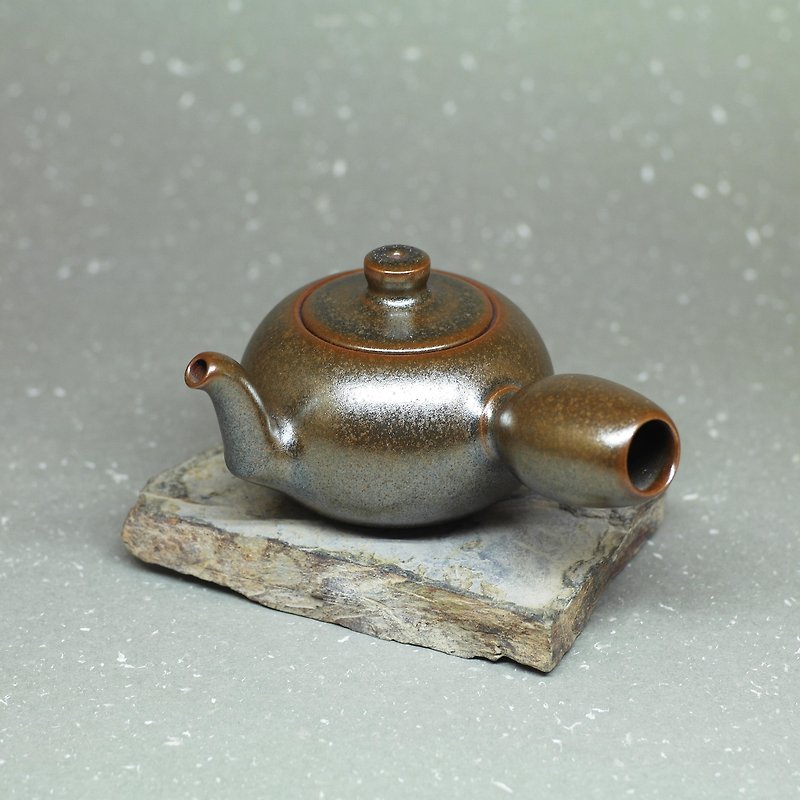 ゴールドエナメルオブラート3の湾曲口側手作りの陶器茶ティーポットの小道具の所持 - 急須・ティーカップ - 陶器 