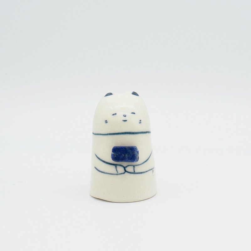 手作り陶人形　ラピスラズリを持ったねこさん - 置物 - 磁器 ホワイト
