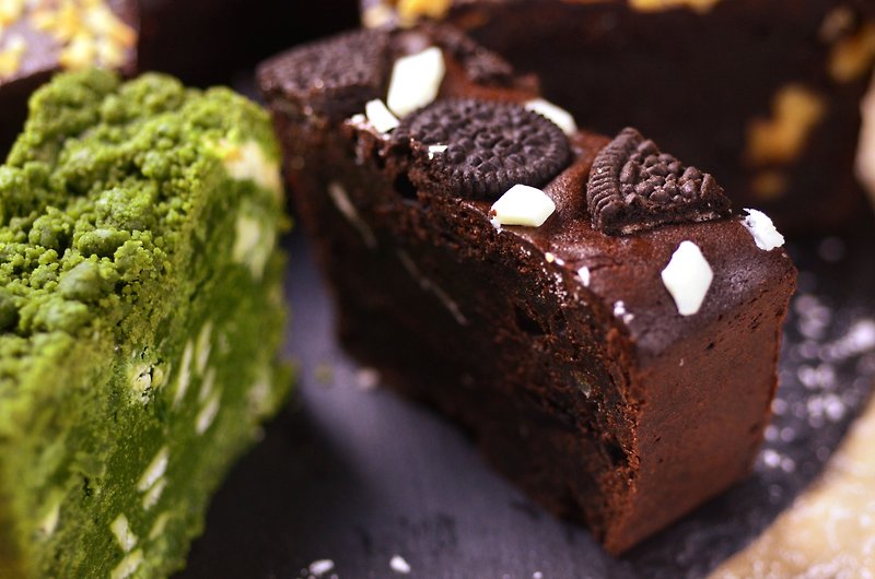 [Mr. Tao De Handmade Brownie Monopoly] Oreo Sandwich Brownie - Cake & Desserts - Fresh Ingredients Brown