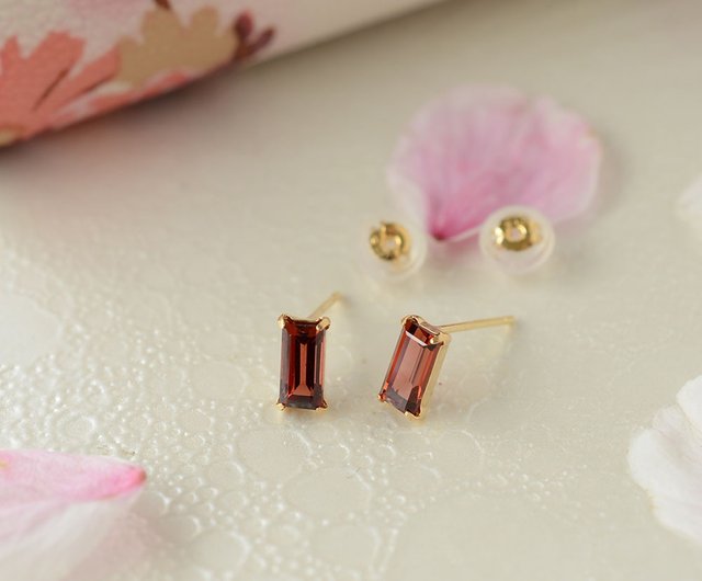 Garnet Stud Earrings K18(AU750) - Shop JEWELRY and PEARL FUKUDA