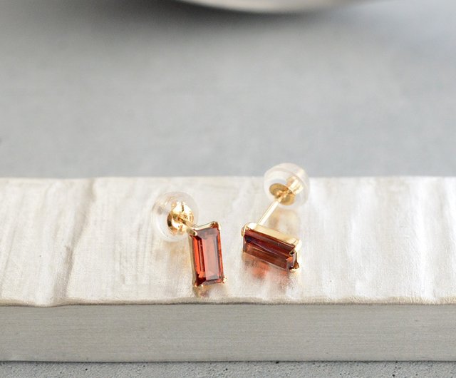 Garnet Stud Earrings K18(AU750) - Shop JEWELRY and PEARL FUKUDA