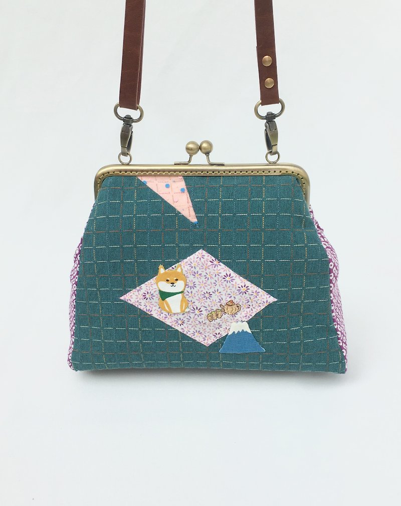 Shiba Inu green picnic on mount Fuji crossbody bag Frame bag clasp bag kiss lock - Messenger Bags & Sling Bags - Genuine Leather Green