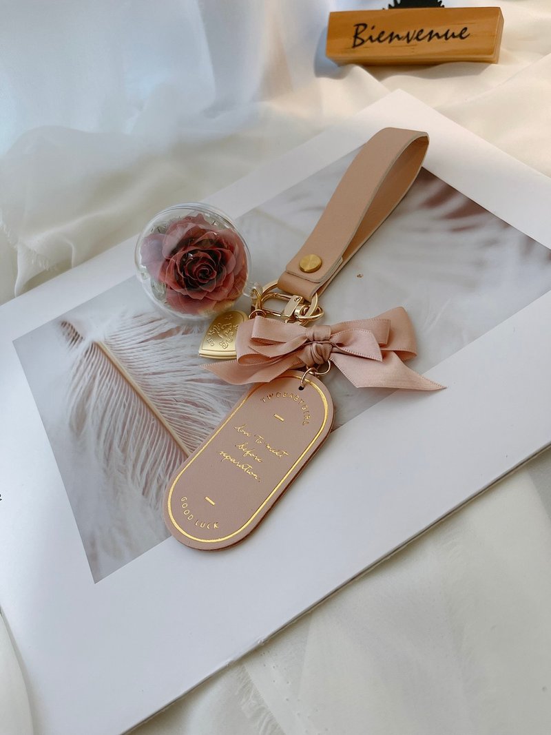 Preserved Flower Keychain. Gift. Charm. Bridesmaid Gift. Wedding Favor. Birthday Gift. Preserved Flower - Keychains - Other Materials Pink