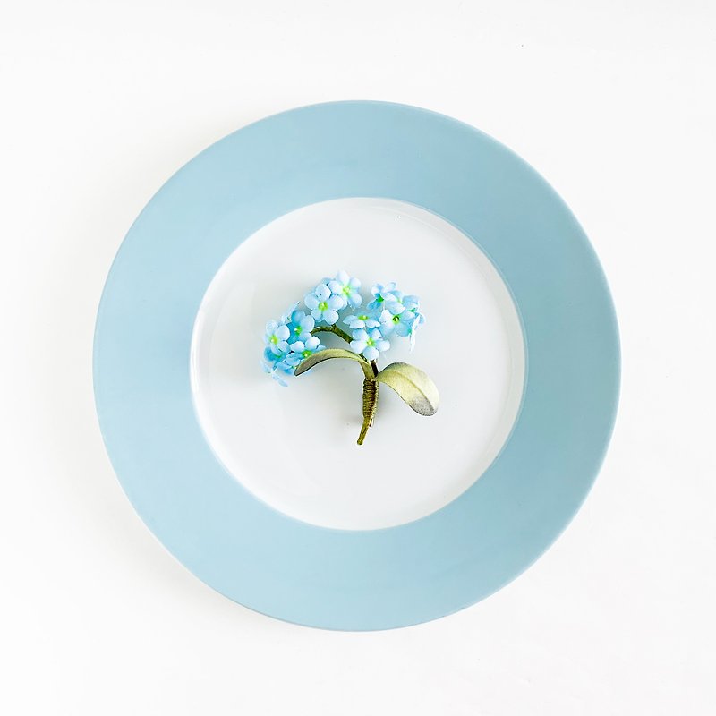 Corsage: Refreshing forget grass <Forget-me-not> - Brooches - Cotton & Hemp Blue