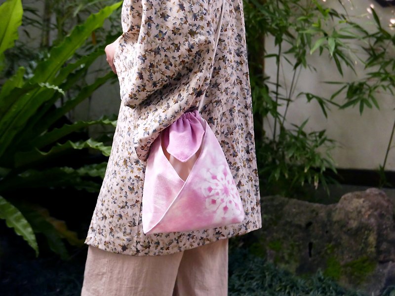 櫻 手染日式和服包 - 側背包/斜孭袋 - 棉．麻 粉紅色