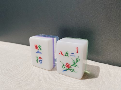 麻雀牌 手彫り牌 送料無料☆高級 麻雀牌 骨牌 手彫り牌 背竹牌 レトロ ビンテージ