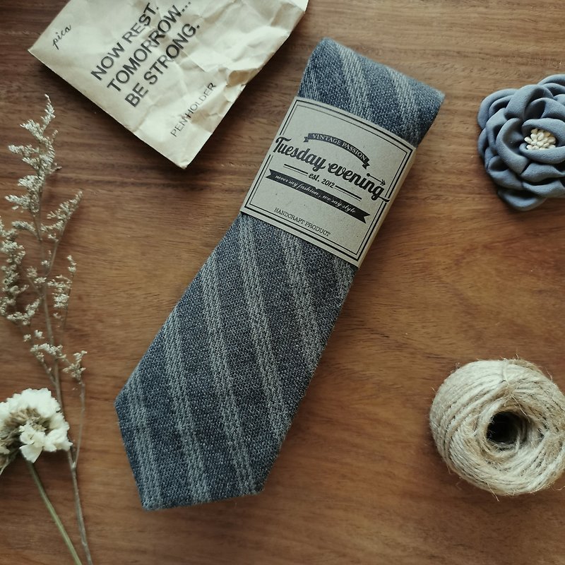 Dark Grey Wool Stripe Necktie - เนคไท/ที่หนีบเนคไท - ขนแกะ สีเทา