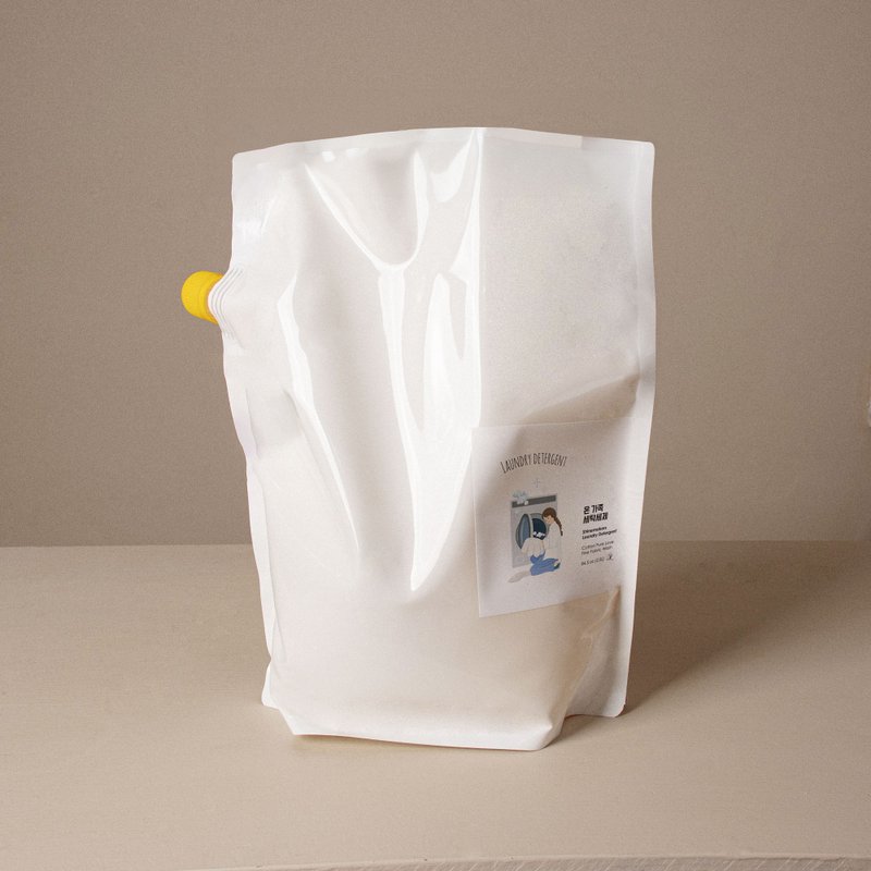 韓國 SHINE MAKERS 純凈棉花香洗衣精-補充包2.5L - 洗衣精/衣物清潔 - 濃縮/萃取物 白色