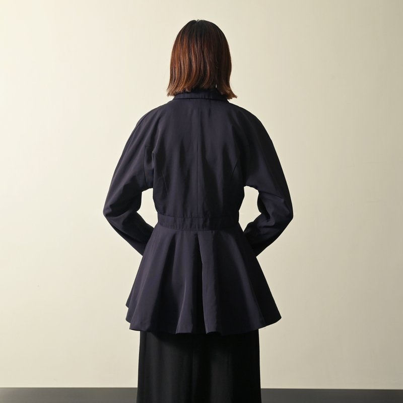 【NaSuBi Vintage】收腰輪廓經典版型日本製古著上衣 - 女襯衫 - 其他人造纖維 