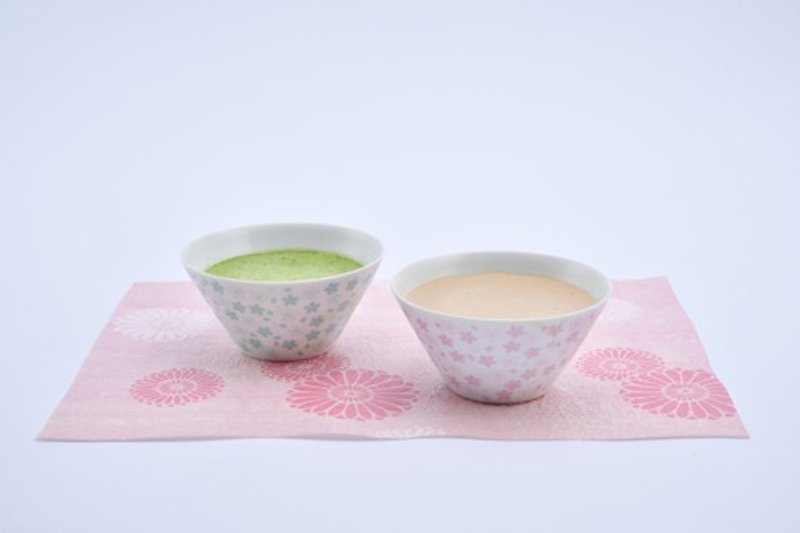 桜モチーフ　マルチボール(水色) - 茶碗・ボウル - 磁器 ブルー