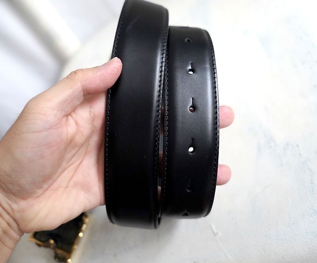 Column leather belt in black - Versace