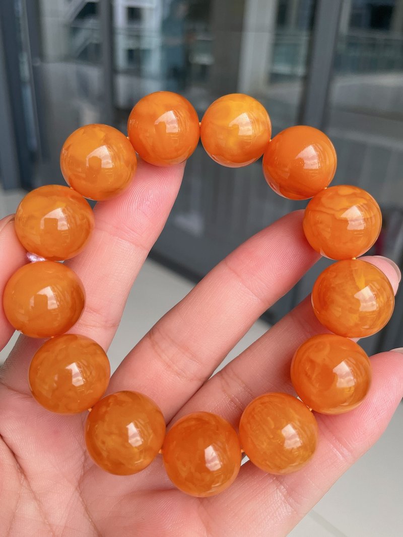 Collection grade natural backflow chicken oil red old flower Wax bracelet Wax good color and moisturizing - สร้อยข้อมือ - คริสตัล 