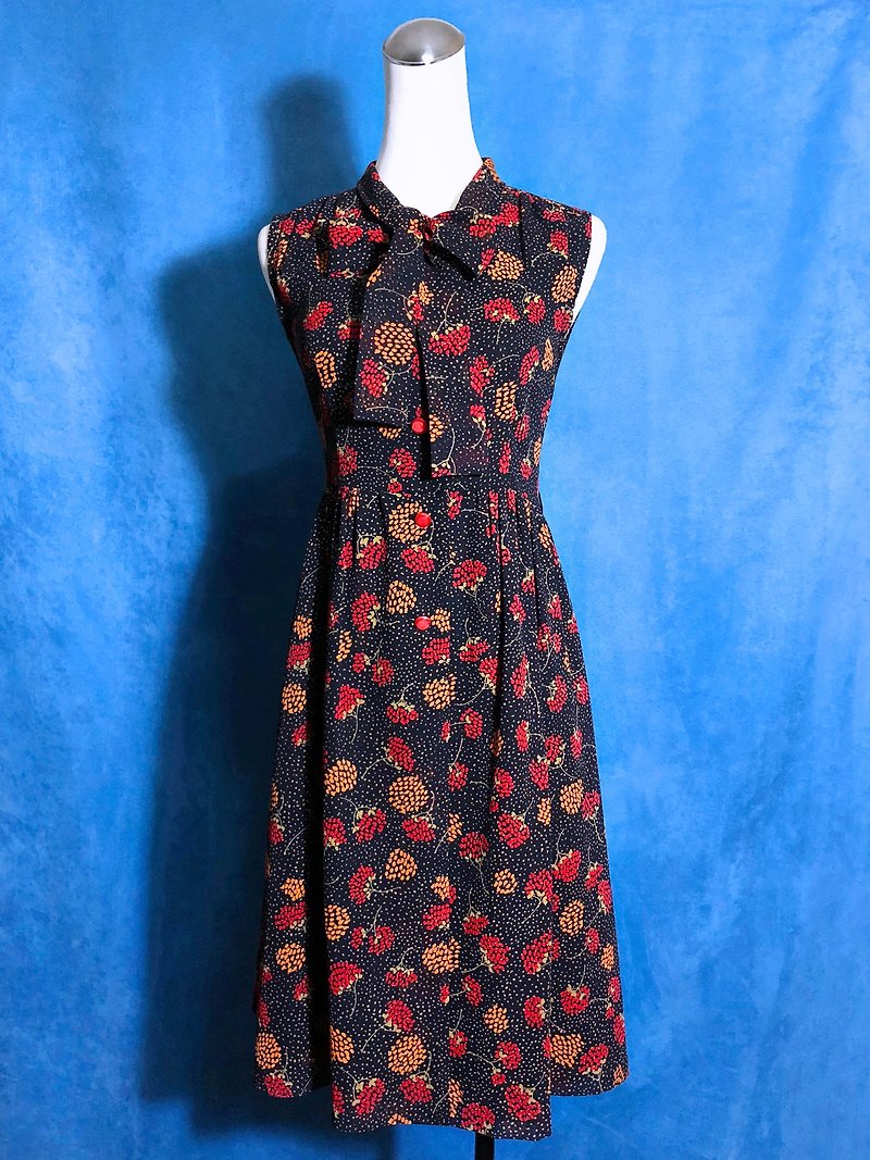 Flowery Bow Tie Sleeveless Vintage Dress / Bring VINTAGE Abroad - ชุดเดรส - เส้นใยสังเคราะห์ สีดำ