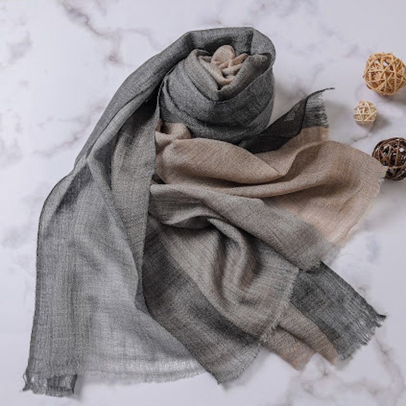 Cashmere cashmere scarf/shawl taupe striped natural primary color, soft and warm - ผ้าพันคอถัก - ขนแกะ สีเทา