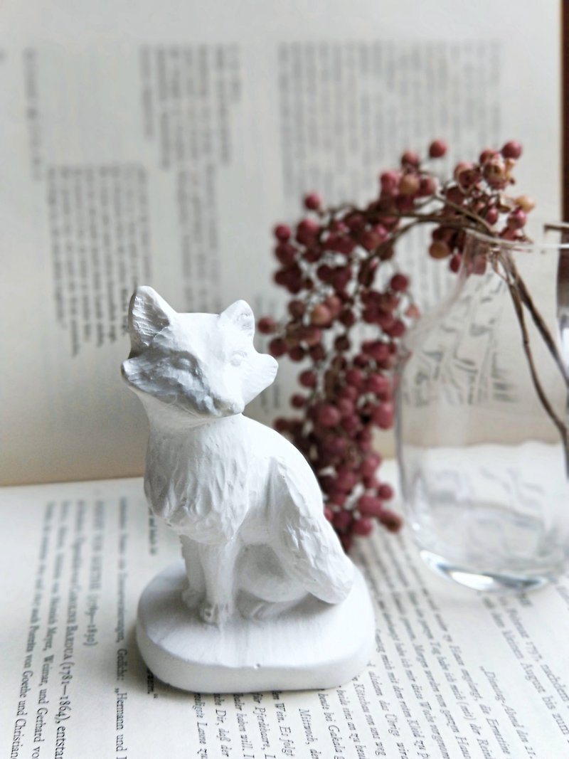 [Handmade by Good Day] Little Fox Fragrance Stone Diffusing Stone Decorative Ornament Christmas Gift Valentine’s Day Gift - น้ำหอม - วัสดุอื่นๆ ขาว