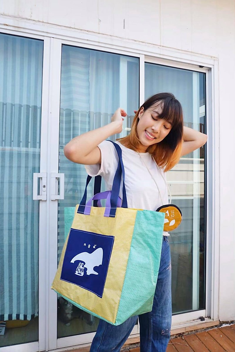 weekend tote bag / yellow / traveler pattern - 行李箱 / 旅行喼 - 其他材質 黃色