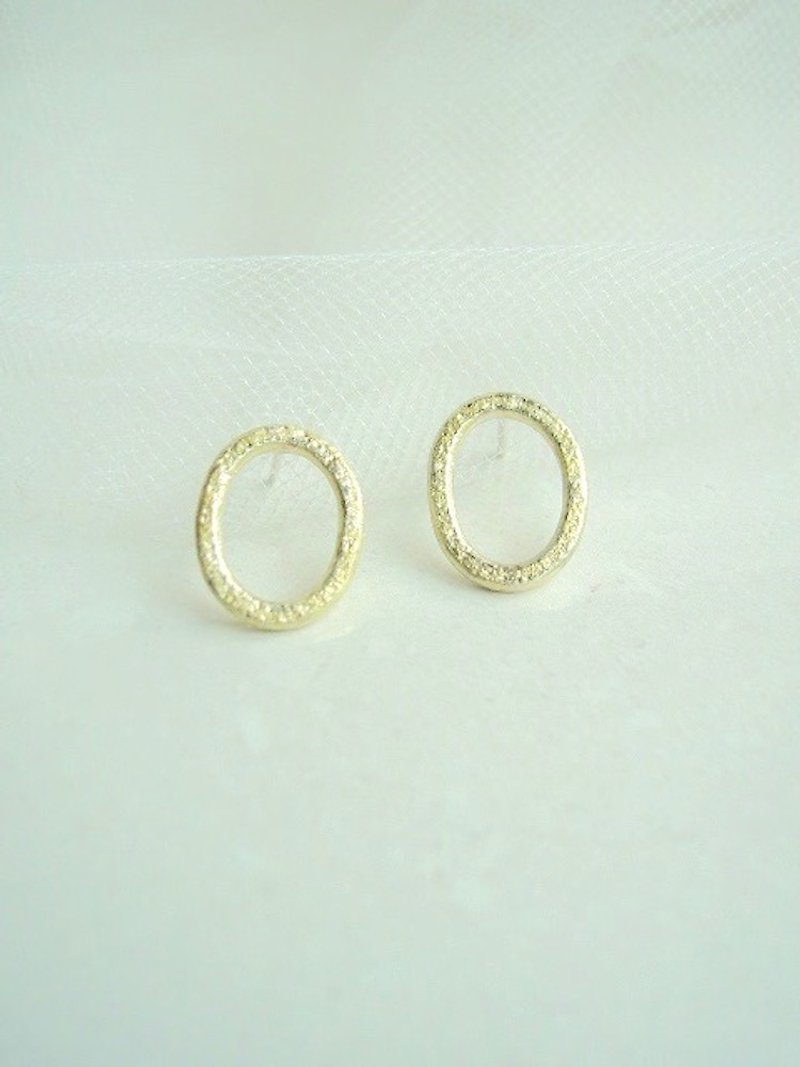 Simple oval earrings 1.5cm - Earrings & Clip-ons - Copper & Brass Gold